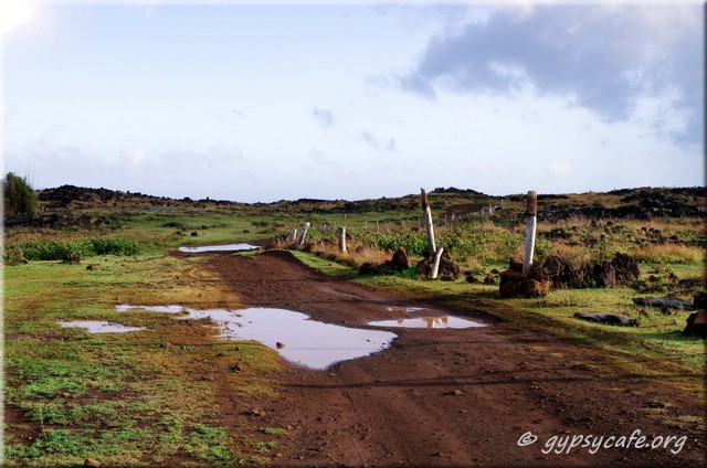 Country Road - Rapa Nui - June 2015. 