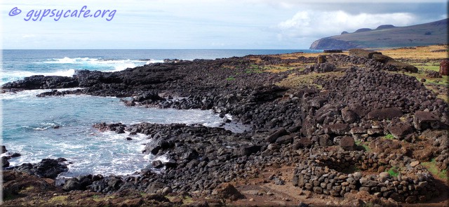 Next to Te Pitu Kura - Rapa Nui North Coast