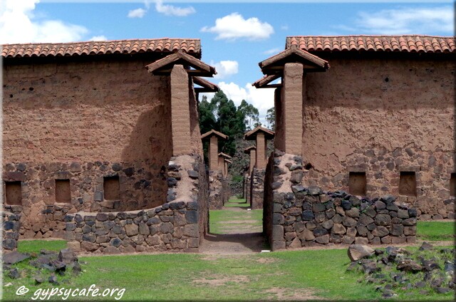  Raqchi Ruins (1) - Peru