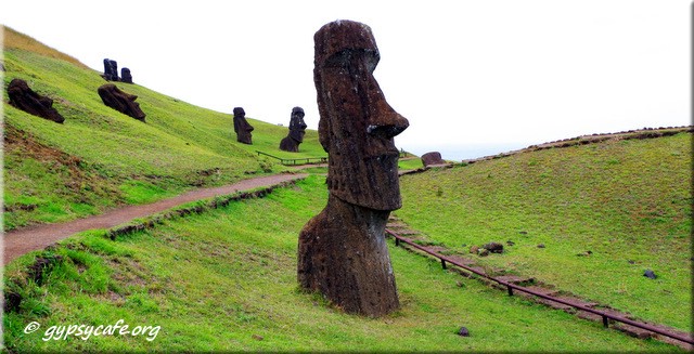 Moai Paths at Rano Raraki - Rapa Nui
