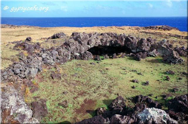 West Coast Caves - Rapa Nui